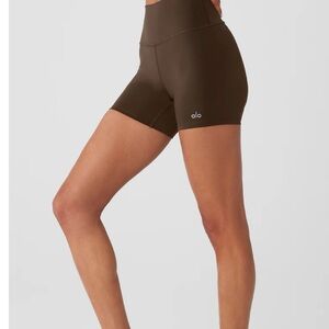 ALO Yoga Women's Airlift Energy shorts